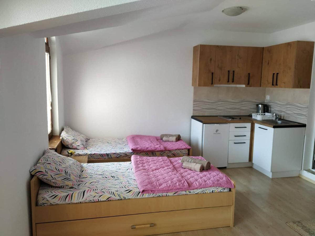 Apartments Mostrovi Ohrid Esterno foto