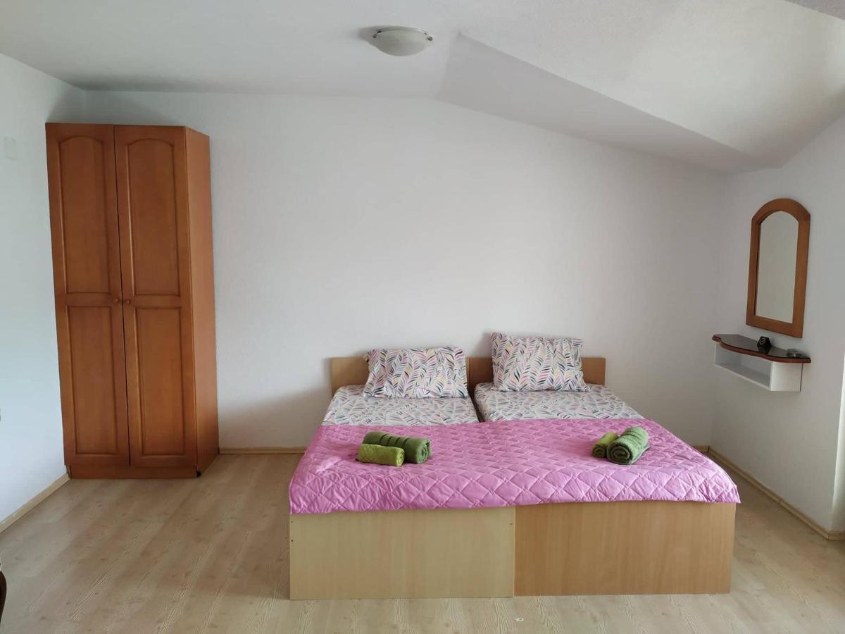 Apartments Mostrovi Ohrid Esterno foto